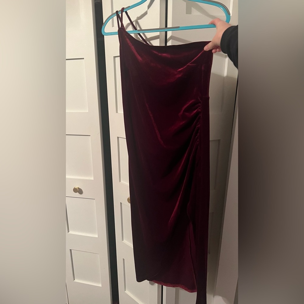 NEVER WORN! Velvet Dress (Red)